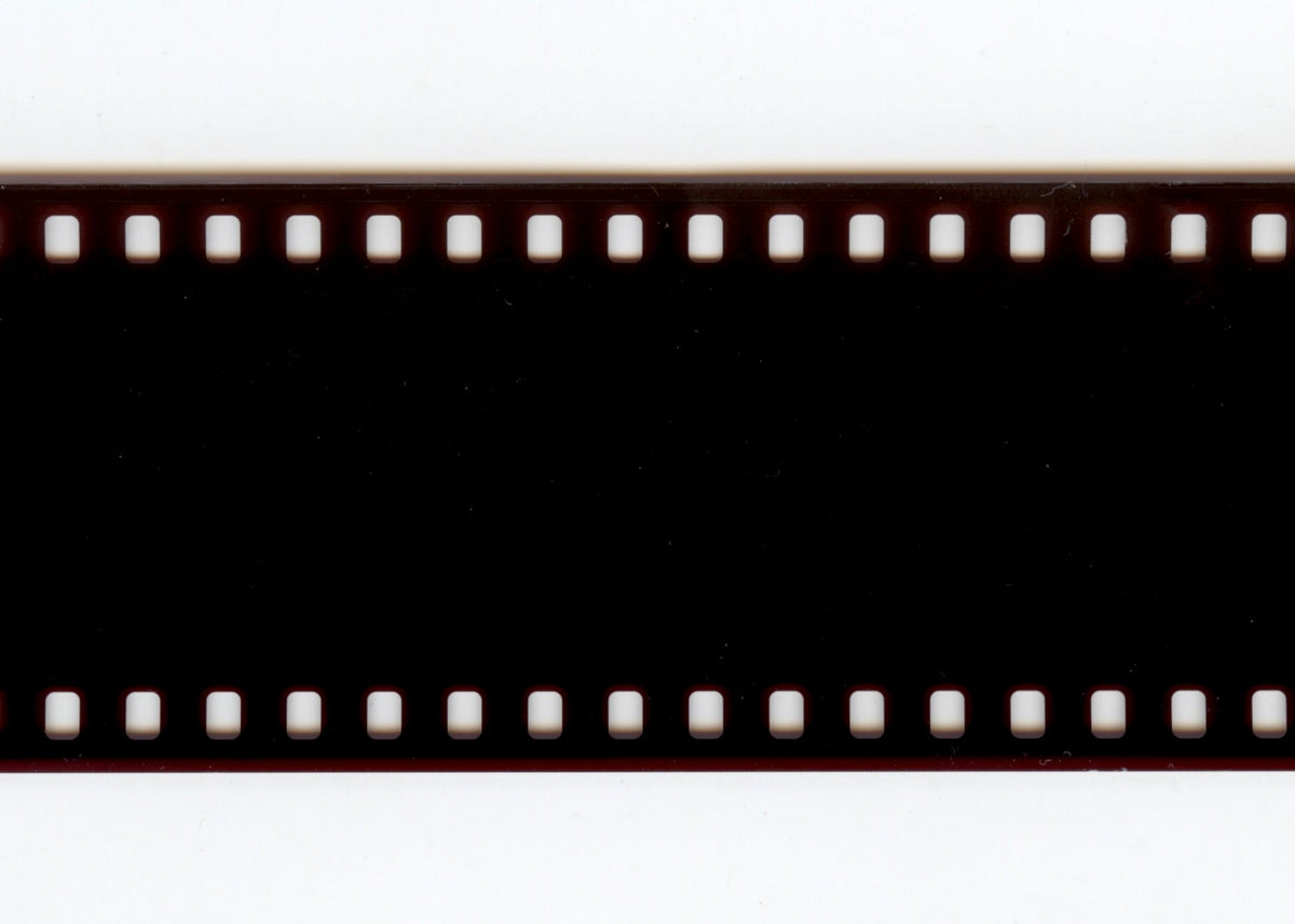 Чому плівка засвічена?