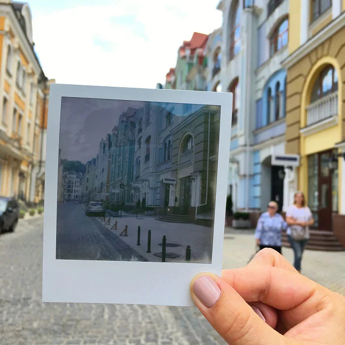 Нове старе. Огляд оновленої версії касет Impossible 600 для ретро-камер Polaroid