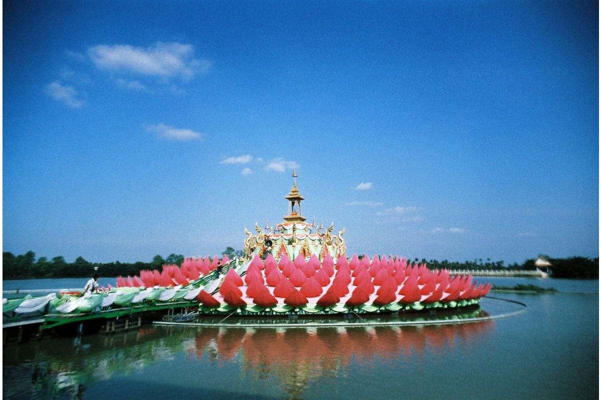 LomoColor92 ISO 400/135 film