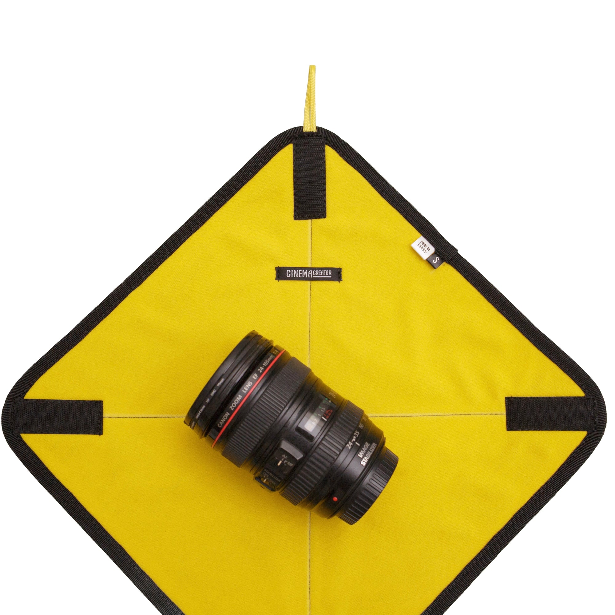 Чохол-обгортка Lens Wrap розмір S жовтий