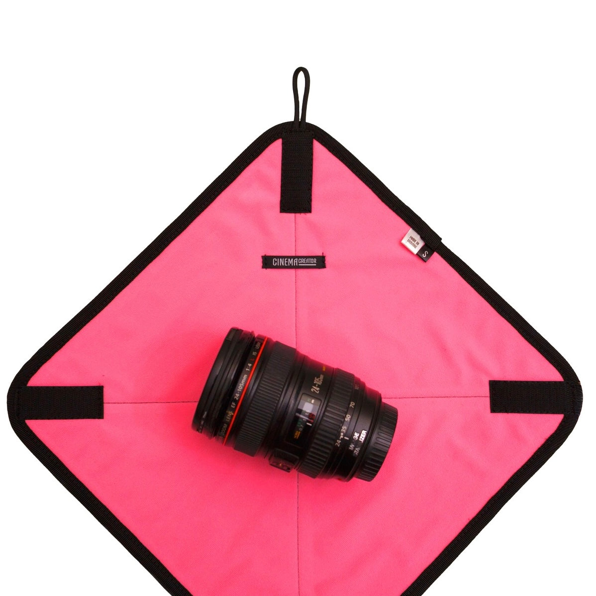 Чохол-обгортка Lens Wrap розмір S яскраво рожевий