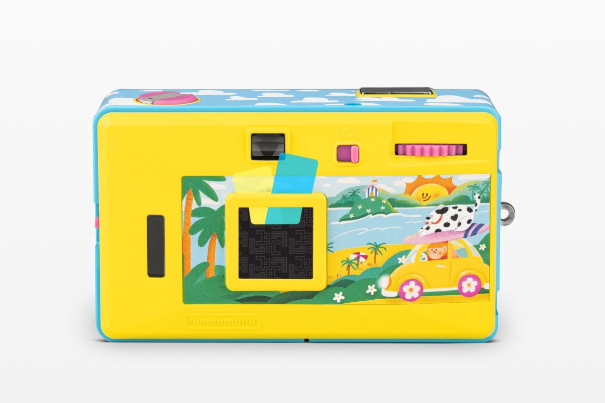 LomoApparat 21 mm Wide-Angle Fluffy Omelette Edition camera
