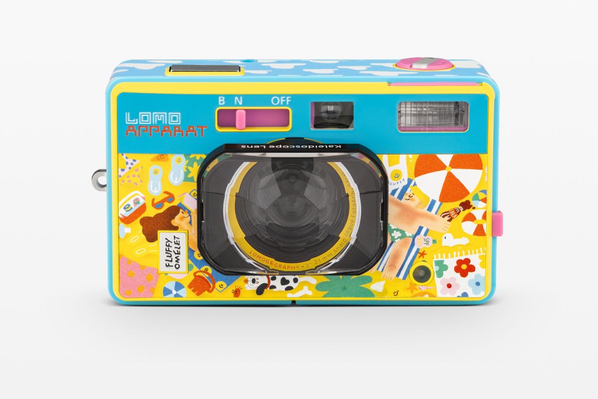 LomoApparat 21 mm Wide-Angle Fluffy Omelette Edition camera